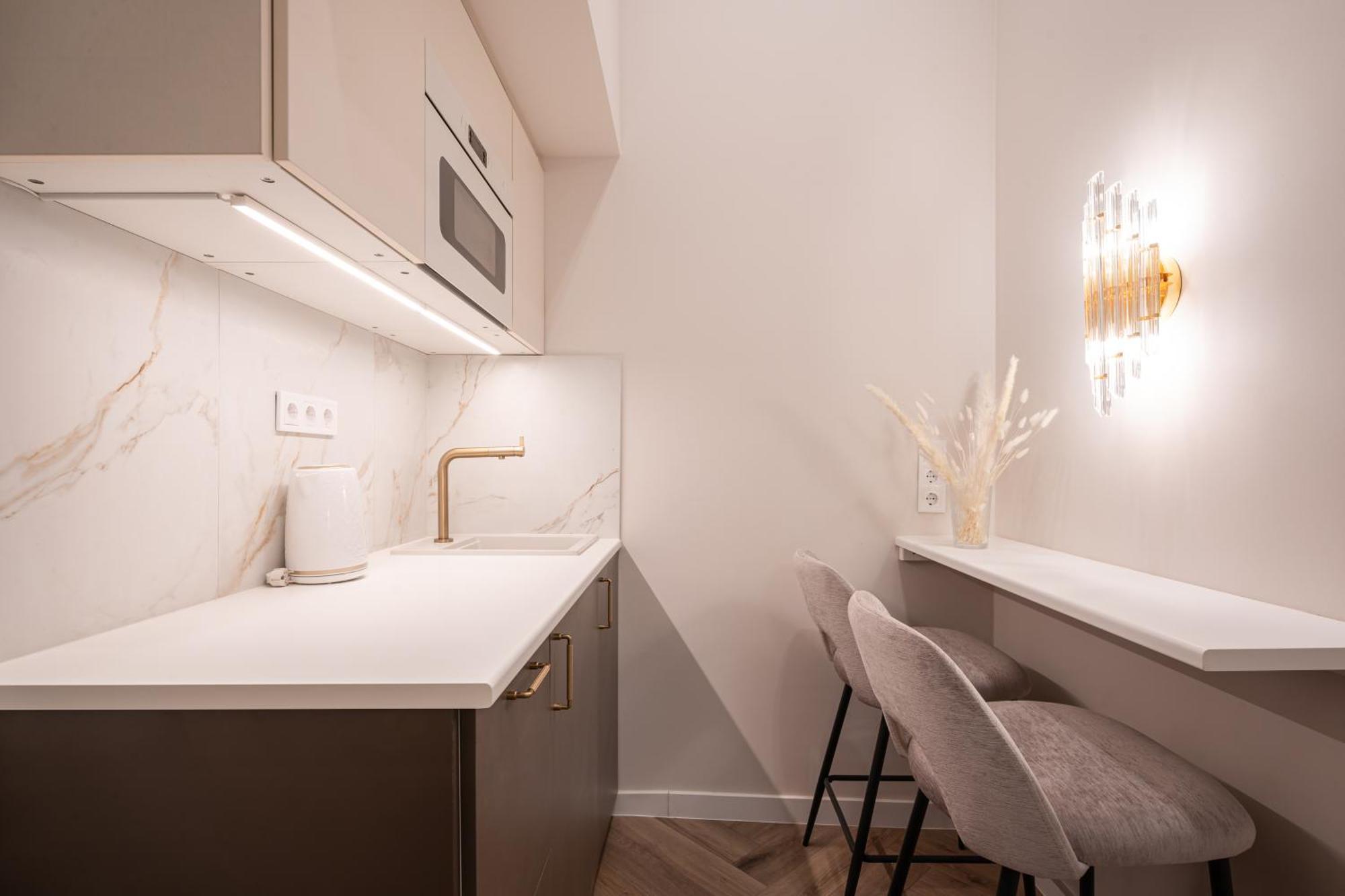 A20 - Boutique Apartment Best Location, By Bqa Budapesta Exterior foto